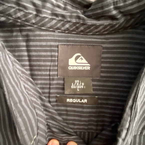 Quiksilver Button down Long Sleeve shirt L - Picture 3 of 4